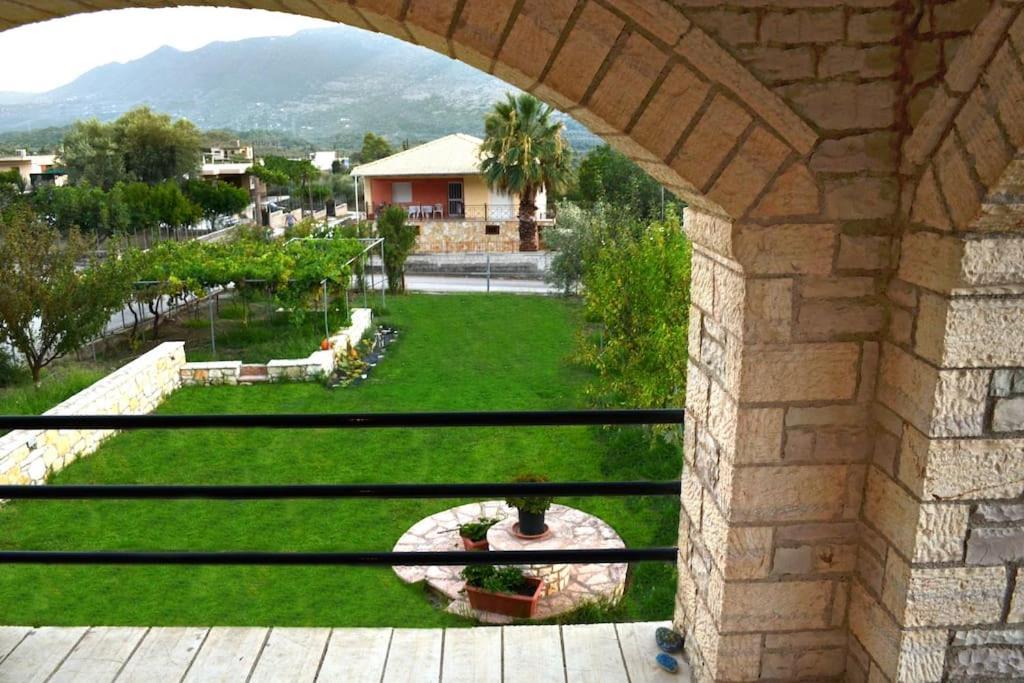 Ferienwohnung Το Πετρινο - Καλοκαιρινό Σπίτι Κοντά Στα Σύβοτα - Φασκομηλια Faskomilia Exterior foto